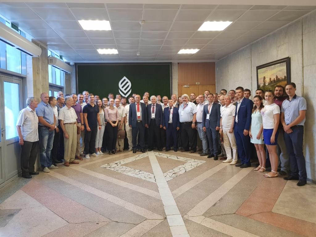 Общее фото участников